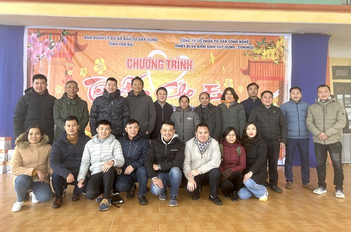 CONINCO mang Tết ấm tới đồng bào xã Làng Nhì, huyện Trạm Tấu, tỉnh Yên Bái