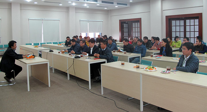 Hội nghị tổng kết năm 25 và kế hoạch sản xuất kinh doanh năm 26 đơn vị do PTGĐ Nguyễn Huy Anh phụ trách