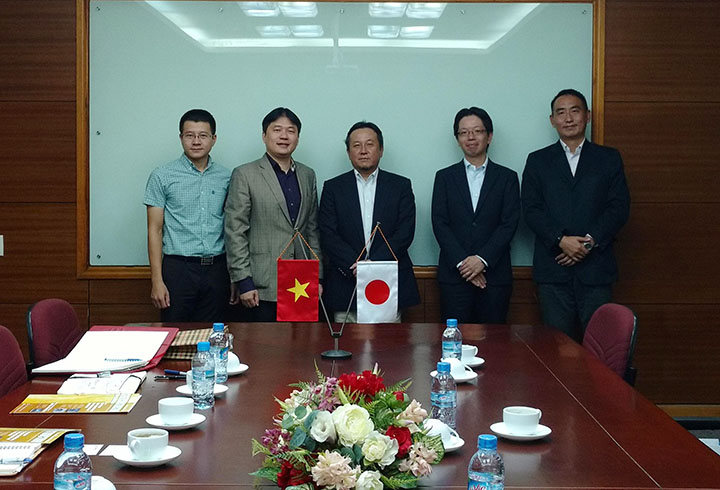 Nippon Steel & Sumikin Pipe Vietnam visits and works at CONINCO