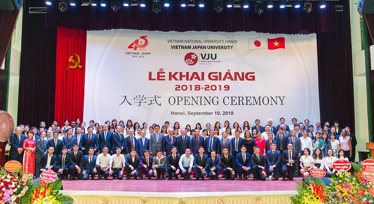 CONINCO dự Lễ khai giảng trường Đại học Việt Nhật năm học 2018 -2019 
