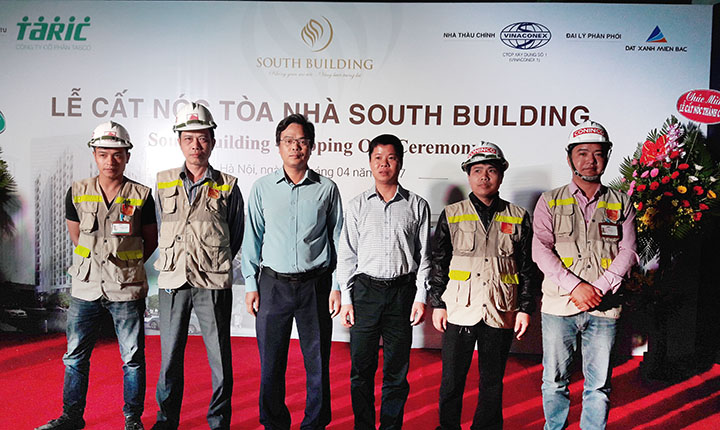 CONINCO participates in Topping-Out Ceremony of South Building