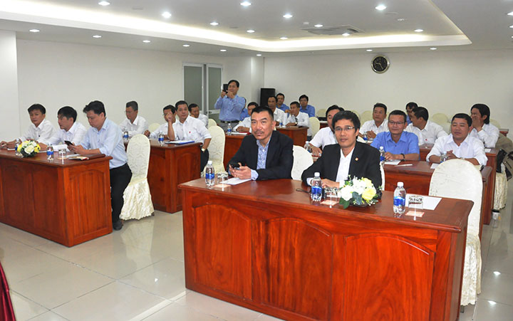 CONINCO chi nhánh Thành phố Hồ Chí Minh tổ chức Hội nghị kiểm điểm công tác năm 27 và kế hoạch sản xuất kinh doanh năm 28