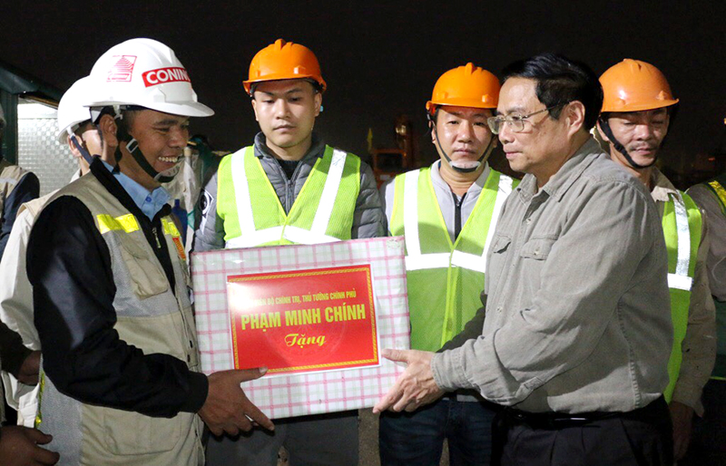 Thủ tướng Chính phủ kiểm tra tiến độ Dự án Khu nhà ở công nhân và chuyên gia phục vụ KCN Đông Mai – Quảng Ninh