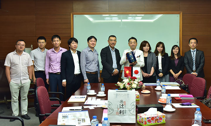 Shintomi Iron Manufacturing (Japan) visits and works at CONINCO