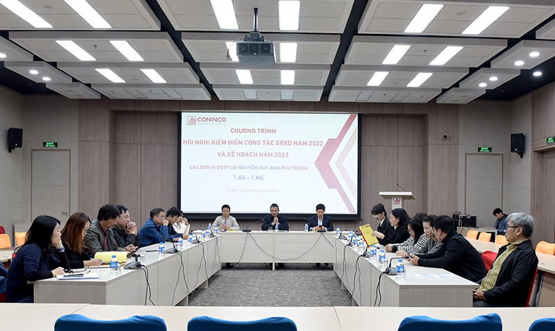 Hội nghị kiểm điểm công tác sản xuất kinh doanh năm 2022  và kế hoạch năm 2023  đơn vị do PTGĐ Nguyễn Huy Anh phụ trách